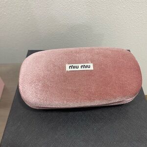 Dusty Pink Velvet Sunglass Case